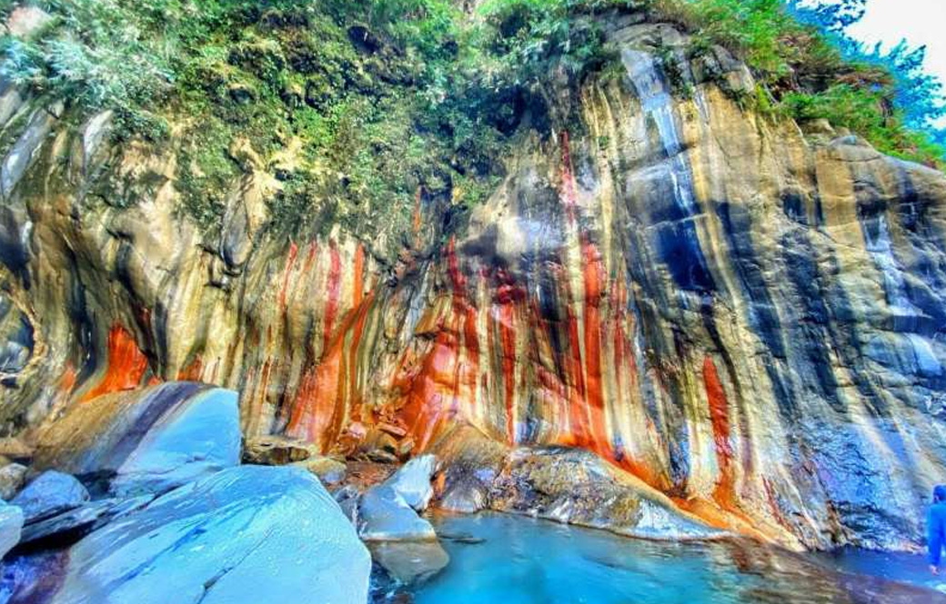 墾丁秘境~哈尤娜溪密境.里納里部落三日
